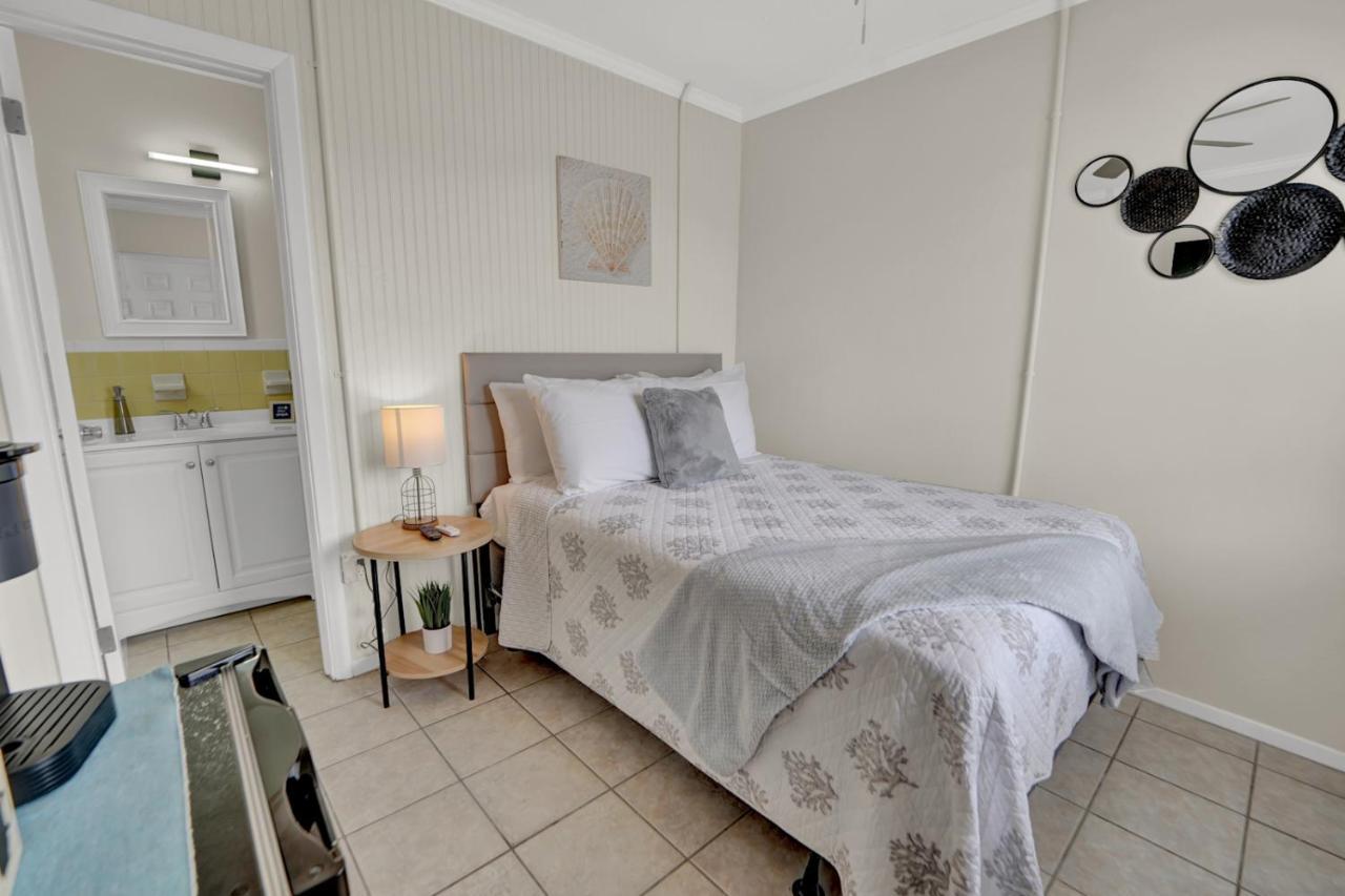 Sea Foam Suites Lower Grand Lagoon エクステリア 写真
