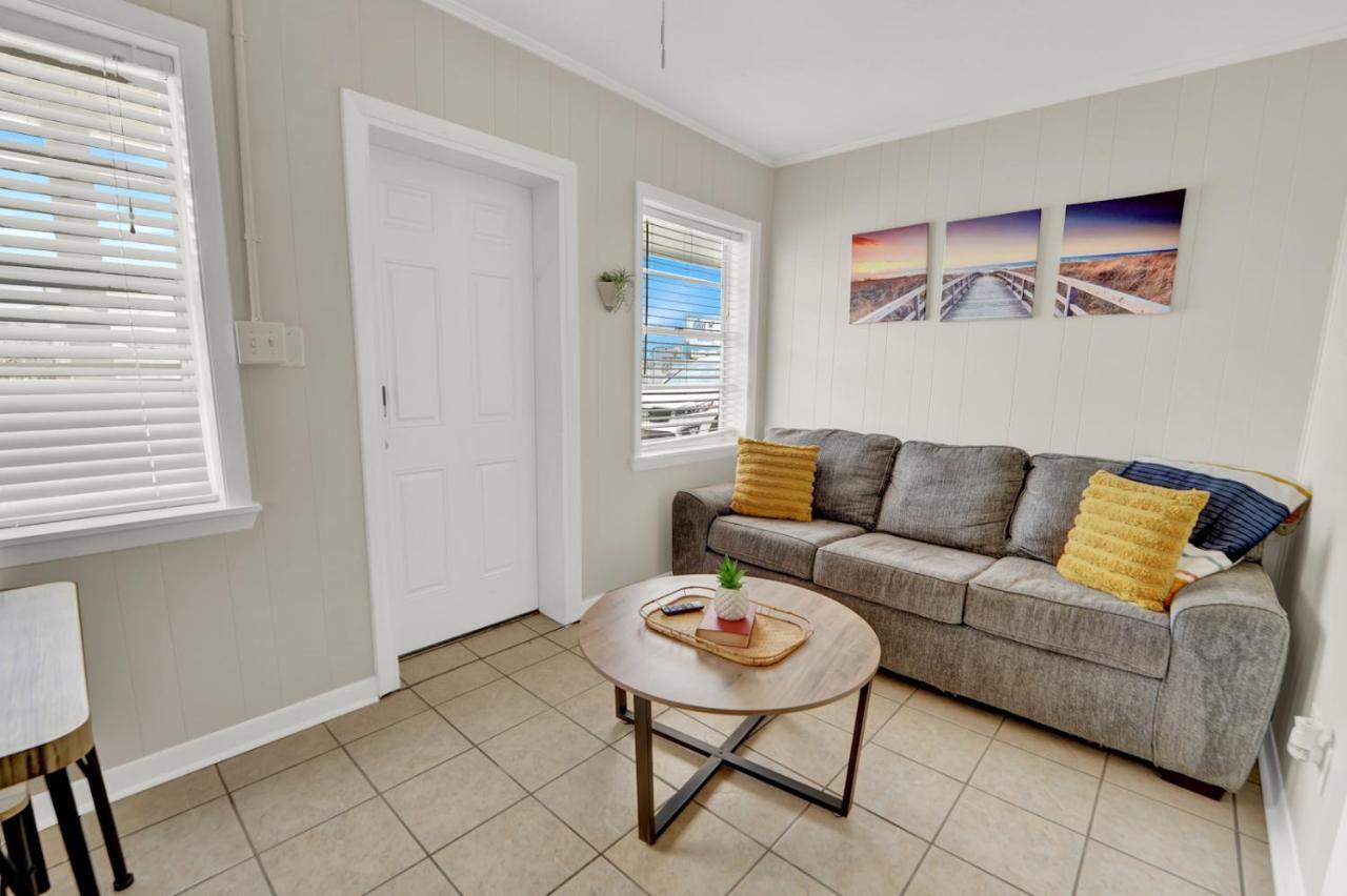 Sea Foam Suites Lower Grand Lagoon エクステリア 写真