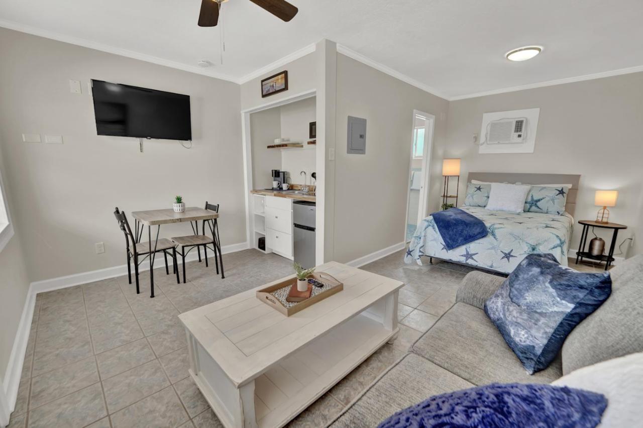 Sea Foam Suites Lower Grand Lagoon エクステリア 写真