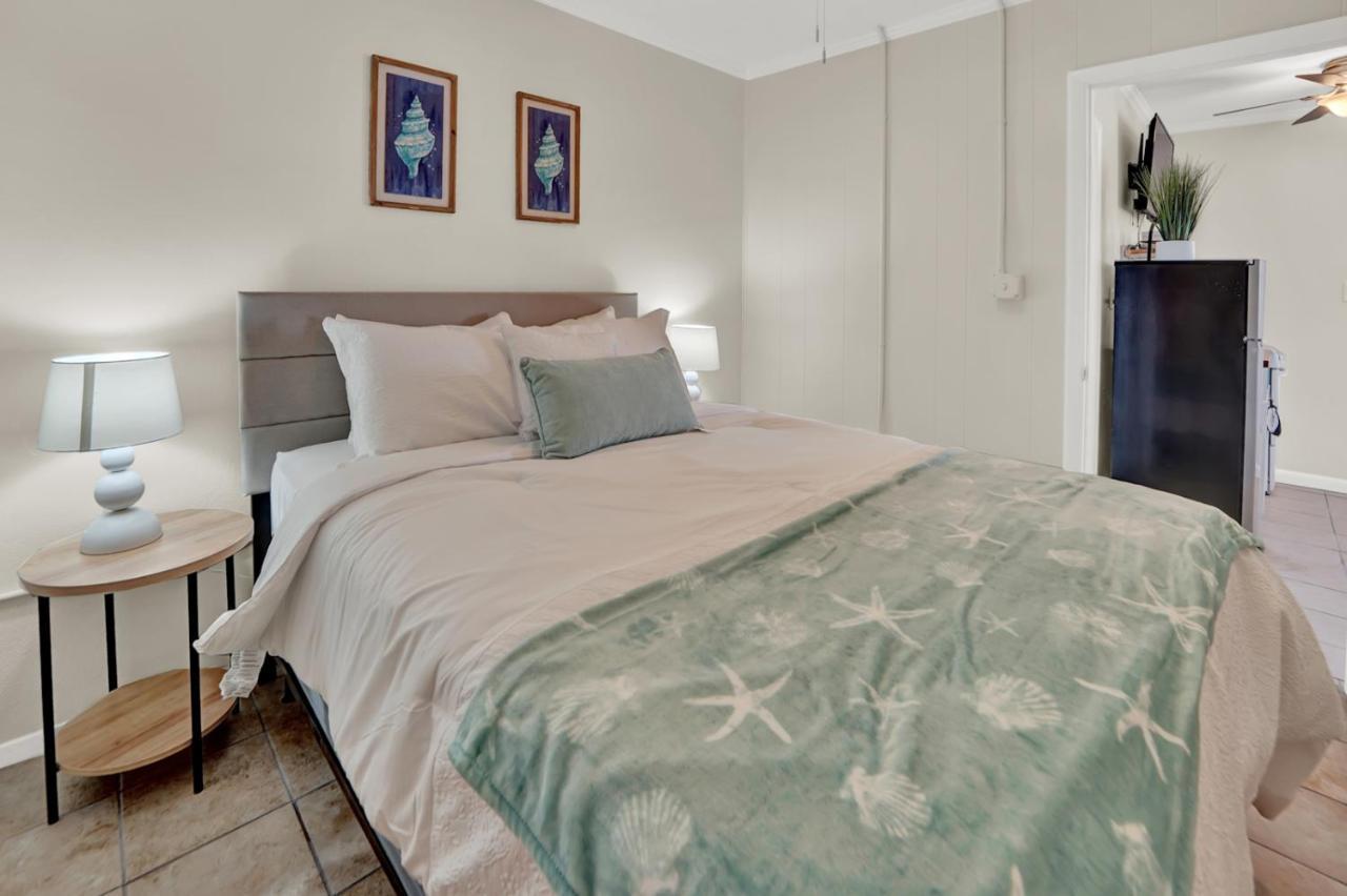 Sea Foam Suites Lower Grand Lagoon エクステリア 写真