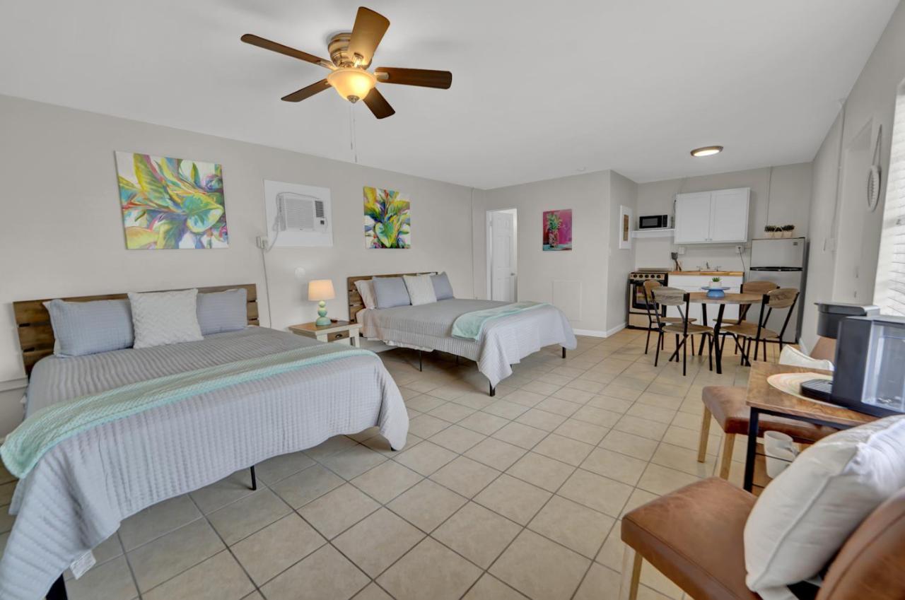 Sea Foam Suites Lower Grand Lagoon エクステリア 写真