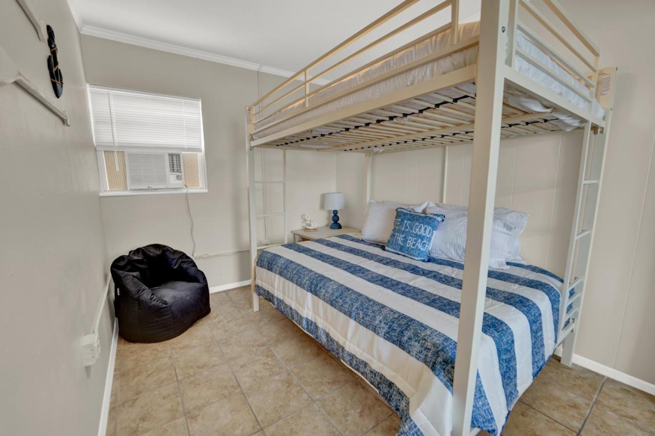 Sea Foam Suites Lower Grand Lagoon エクステリア 写真
